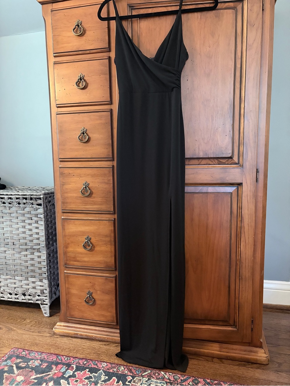 Forever 21 Black Spaghetti-Strap Maxi Dress
